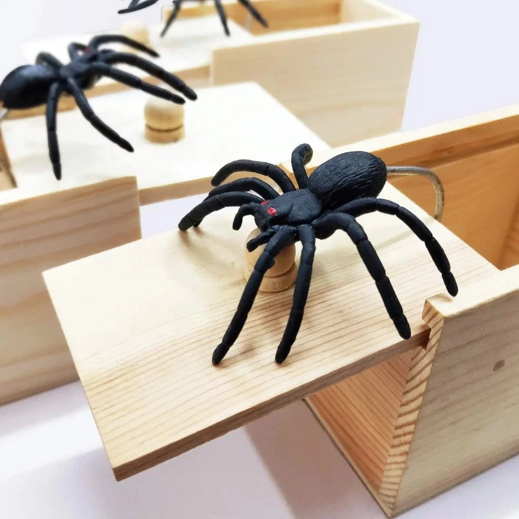 Halloween Toys Prank Spider Box Fun Trick Decoration - Image 6